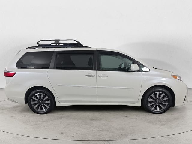 Used 2019 Toyota Sienna XLE Premium 4D Passenger Van – 5TDDZ3DCXKS227869