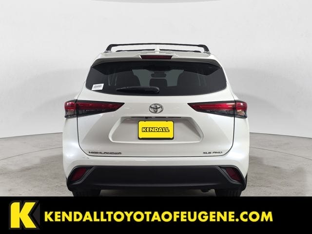 Used 2021 Toyota Highlander XLE 4D Sport Utility – 5TDHZRBH2MS075821